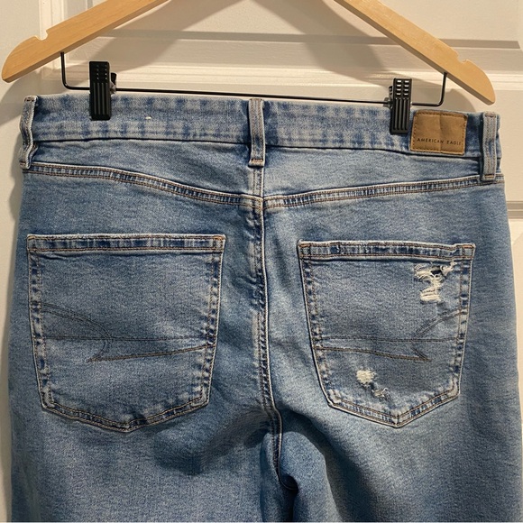 NWT American Eagle Outfitters Jeans, 14 L, curvy/straight!! Super cute!! - Picture 4 of 8